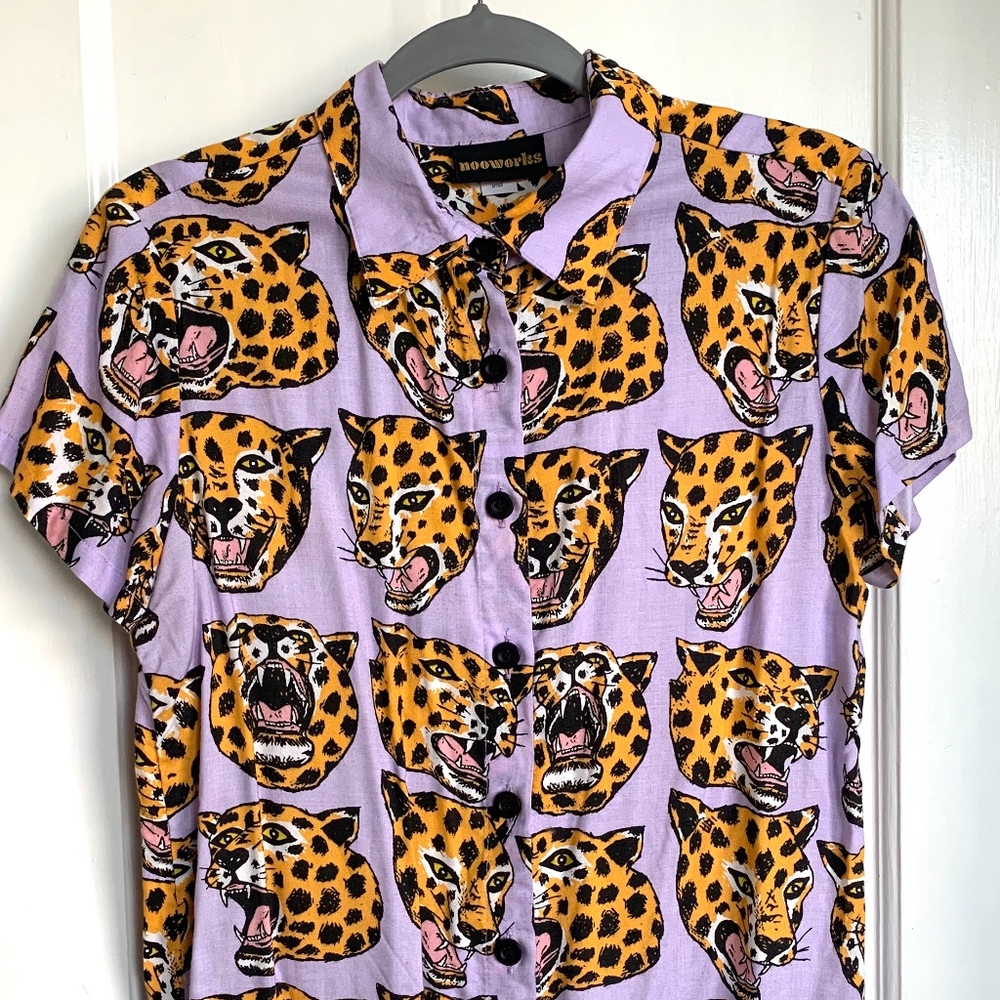 Nooworks Cheetah print top size small
